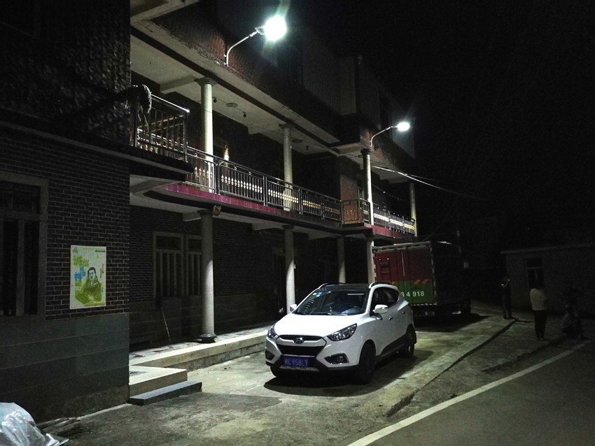 廠家批發(fā)福建0維修光能路燈